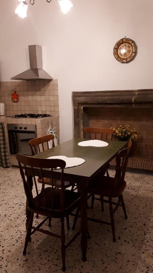 شقة La Casa Sotto Il Castello براتشيانو المظهر الخارجي الصورة